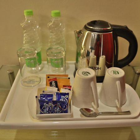纳萨诺瓦波迪克纳莱纳酒店 新德里 外观 照片